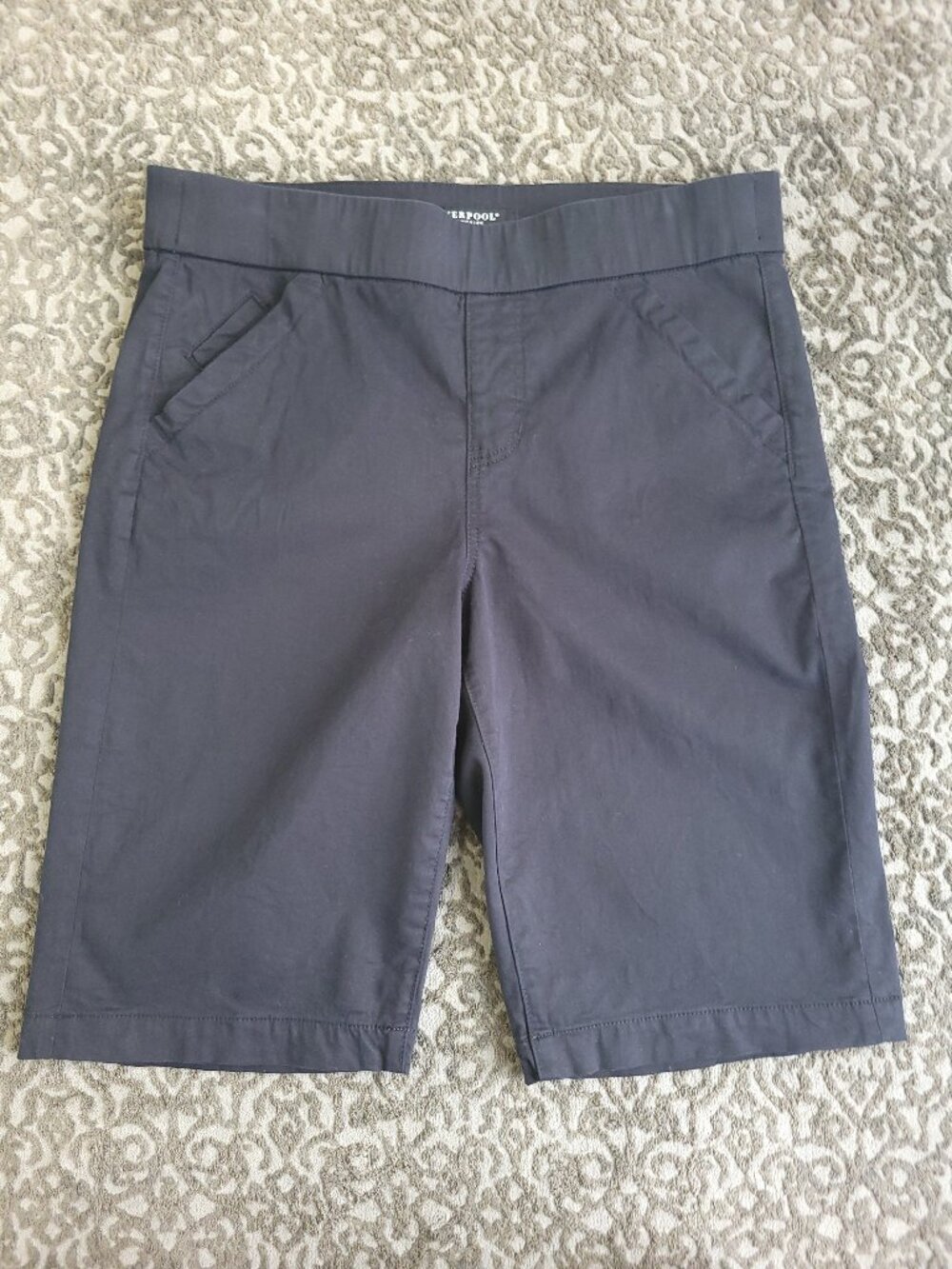 Liverpool Los Angeles Women's Stretch Black Bermuda Shorts Size 10/30